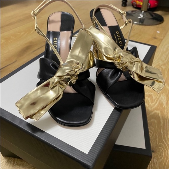 Gucci Shoes - GUCC/Black & Gold /Size 6 1/2 /Shoes